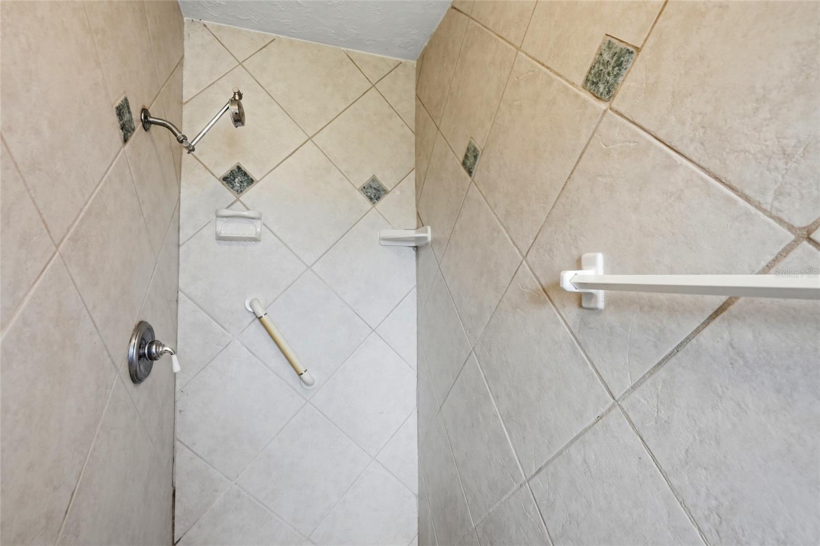 2711 GULF GATE DR — photo 15