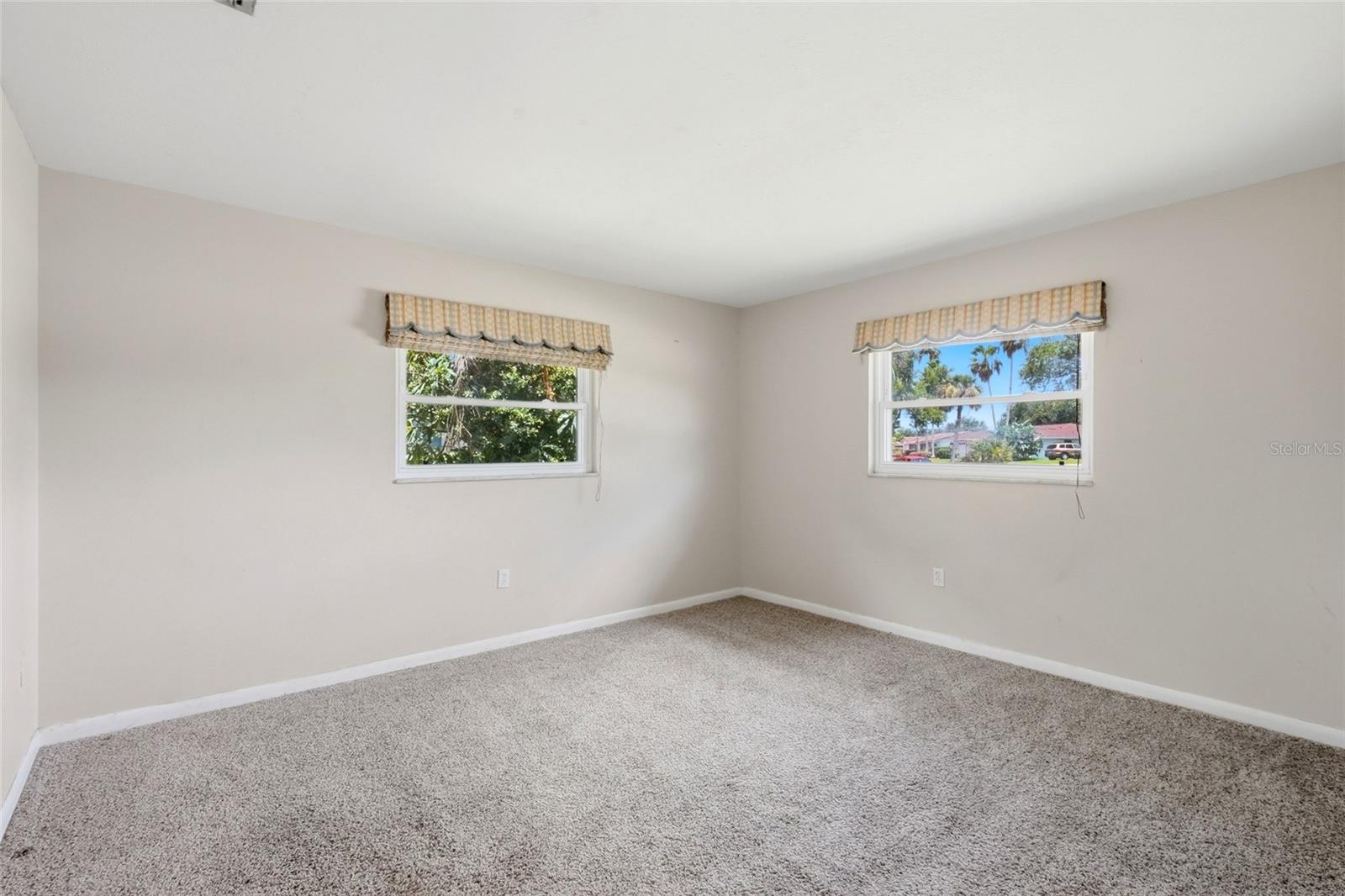 2711 GULF GATE DR — photo 17