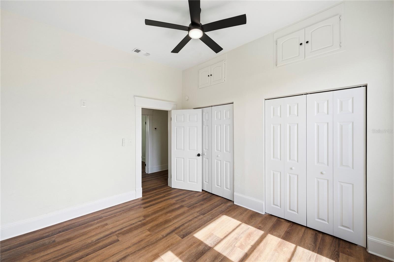 1404 E 26TH AVE — photo 21