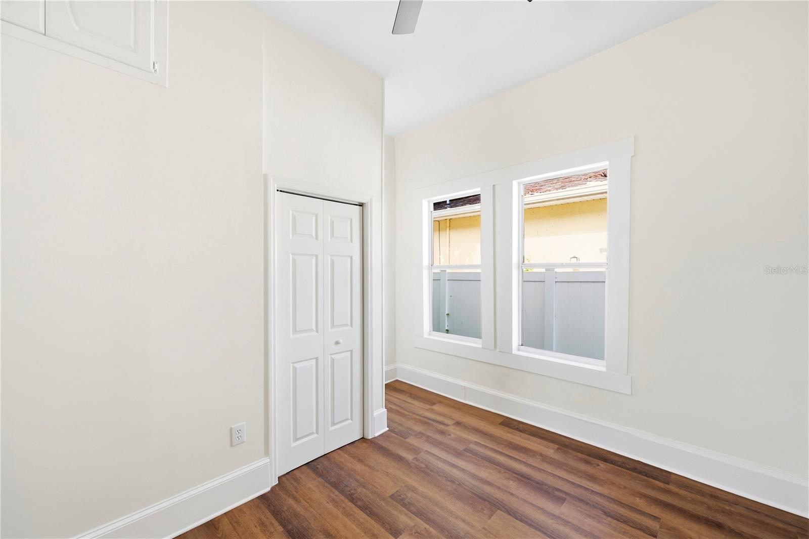 1404 E 26TH AVE — photo 23