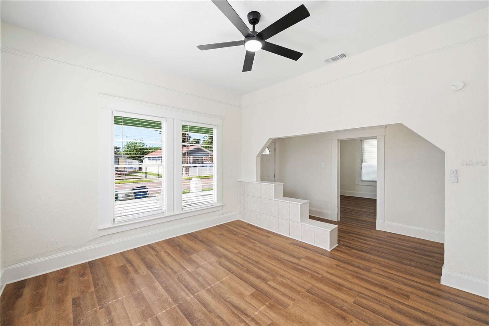 1404 E 26TH AVE — photo 12
