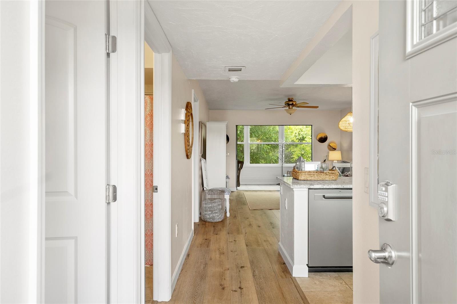 440 PALM TREE DR #N/A — photo 3