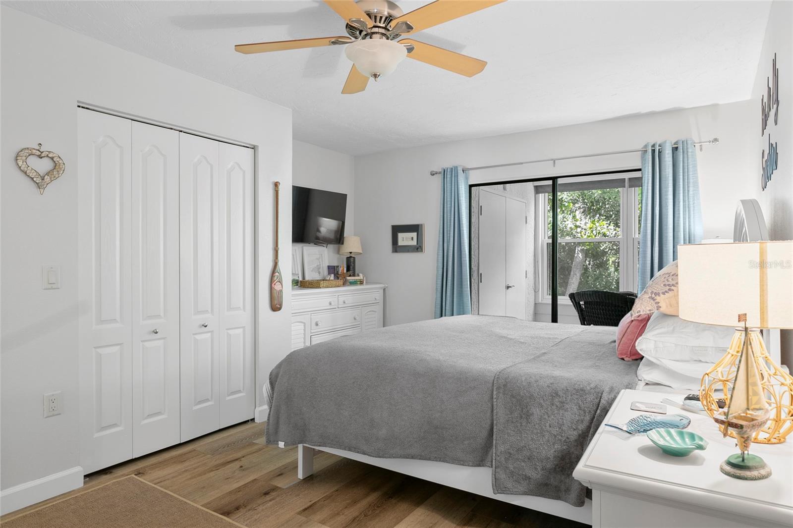 440 PALM TREE DR #N/A — photo 15