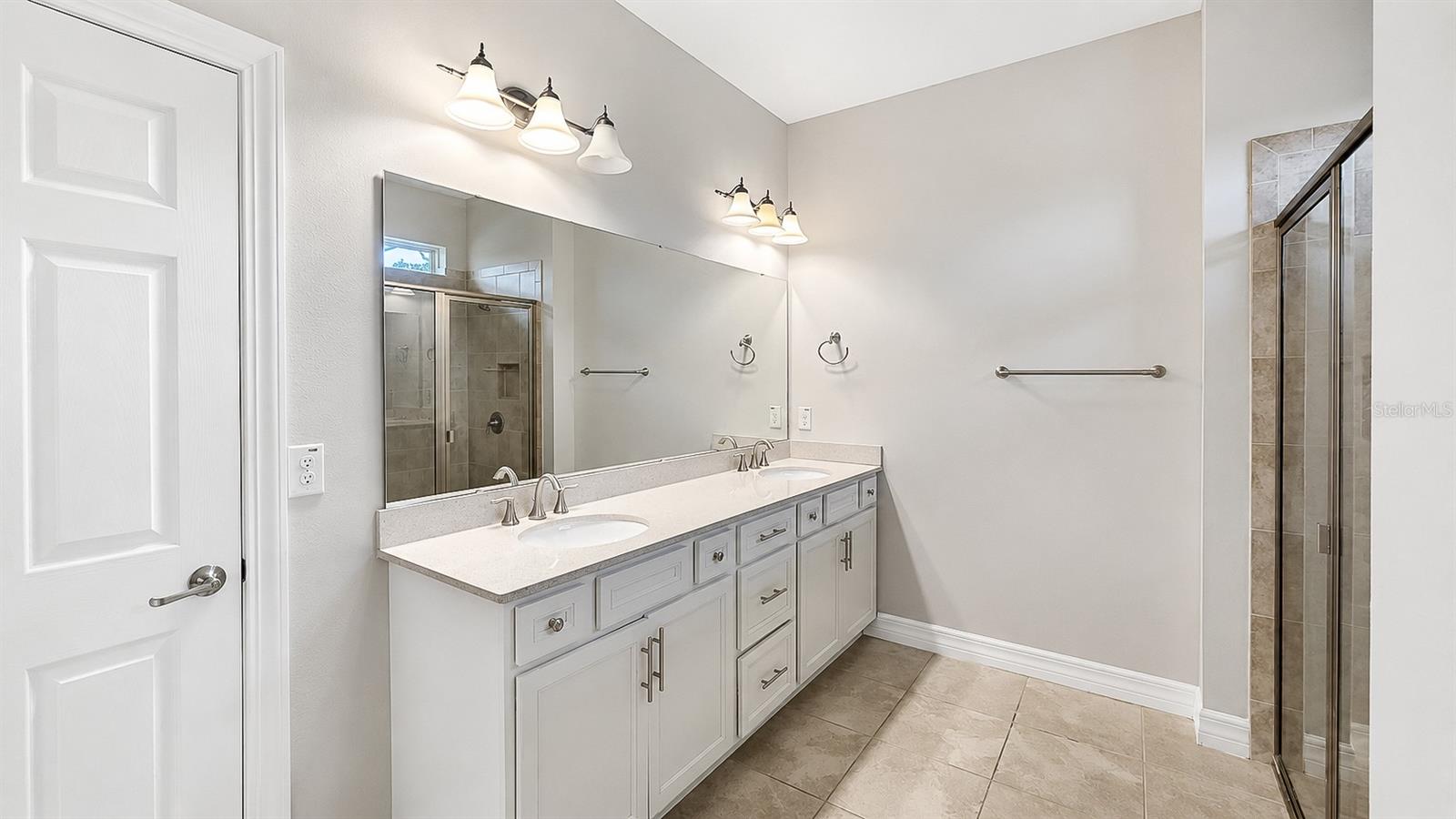 10903 GREEN HARVEST DR — photo 17