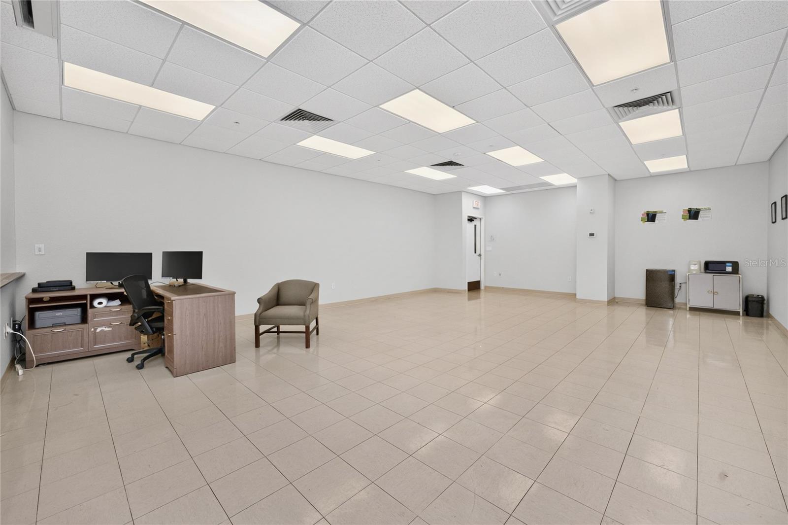 5900 and 5902 PAN AMERICAN BLVD — photo 59