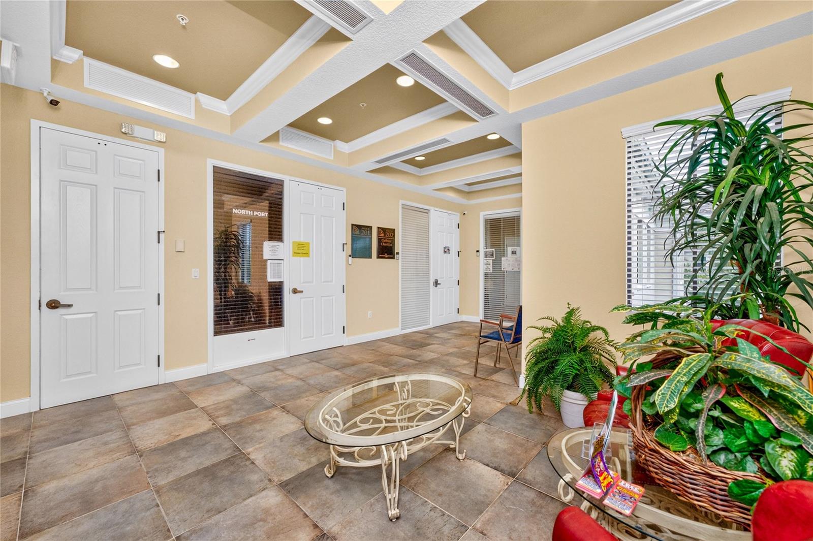 5900 and 5902 PAN AMERICAN BLVD — photo 5