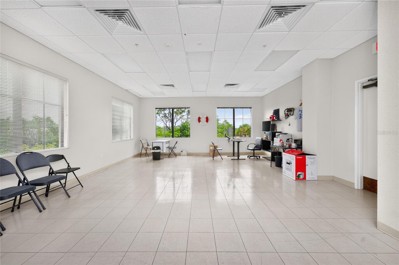 5900 and 5902 PAN AMERICAN BLVD — photo 47