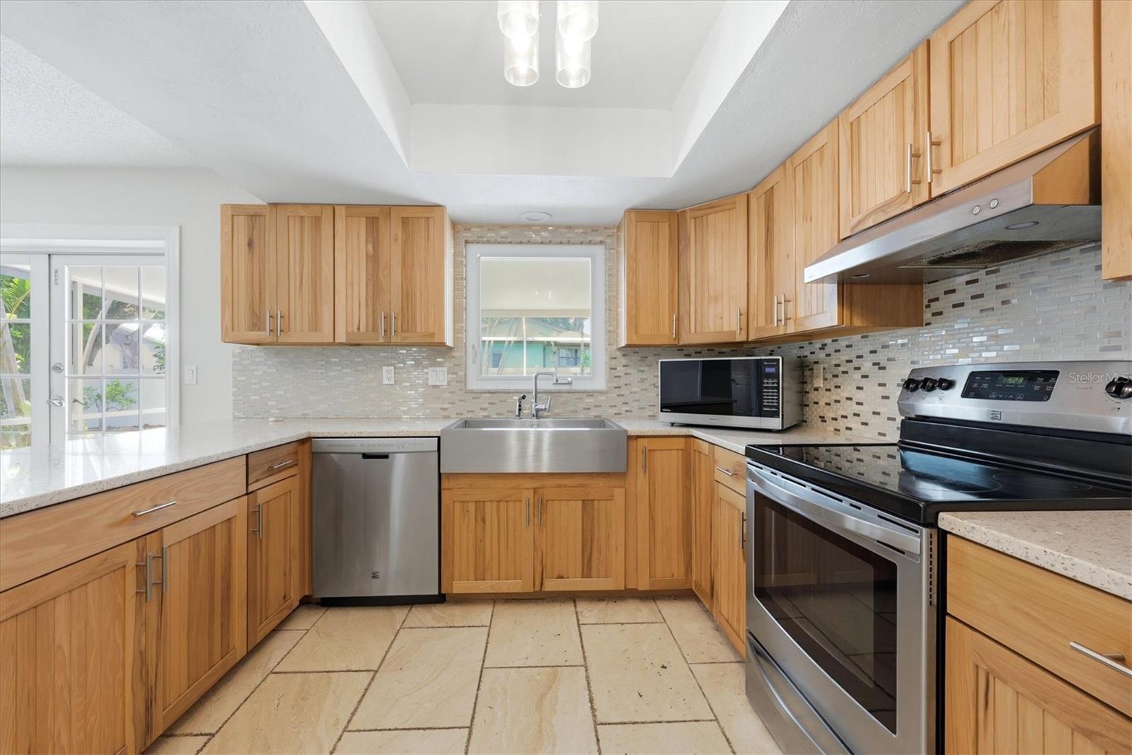4089 KING RICHARD DR — photo 12