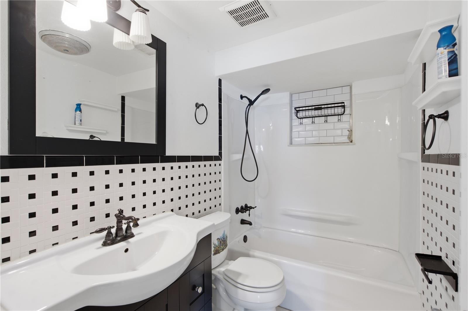 6345 PATELLA AVE — photo 17