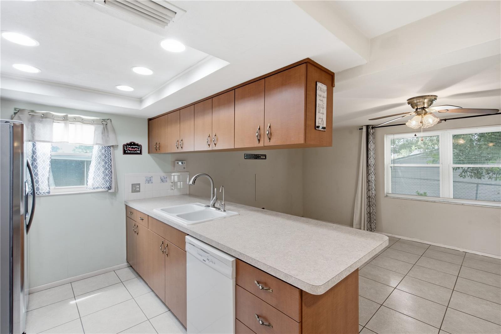 6345 PATELLA AVE — photo 31