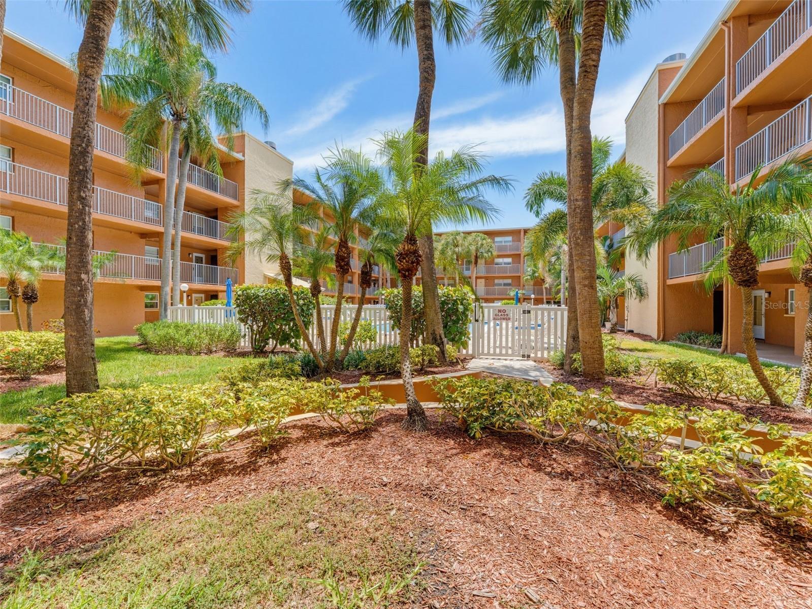 12760 INDIAN ROCKS RD #1004 — photo 33