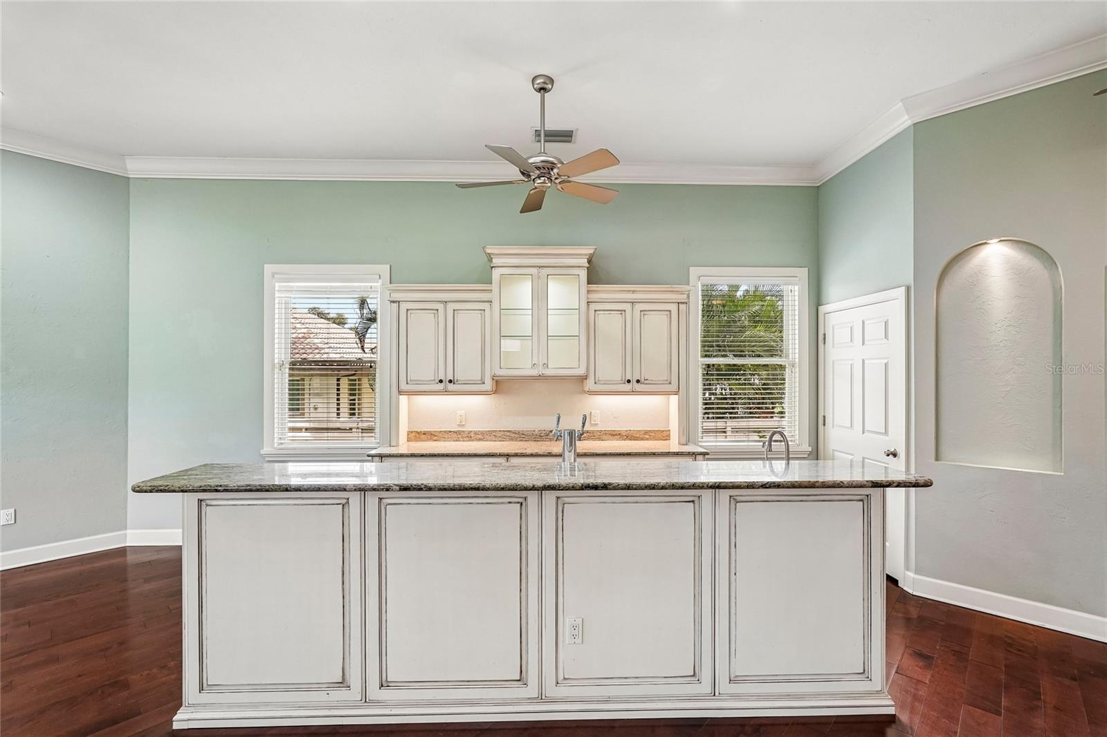 1675 LANDINGS LN — photo 23