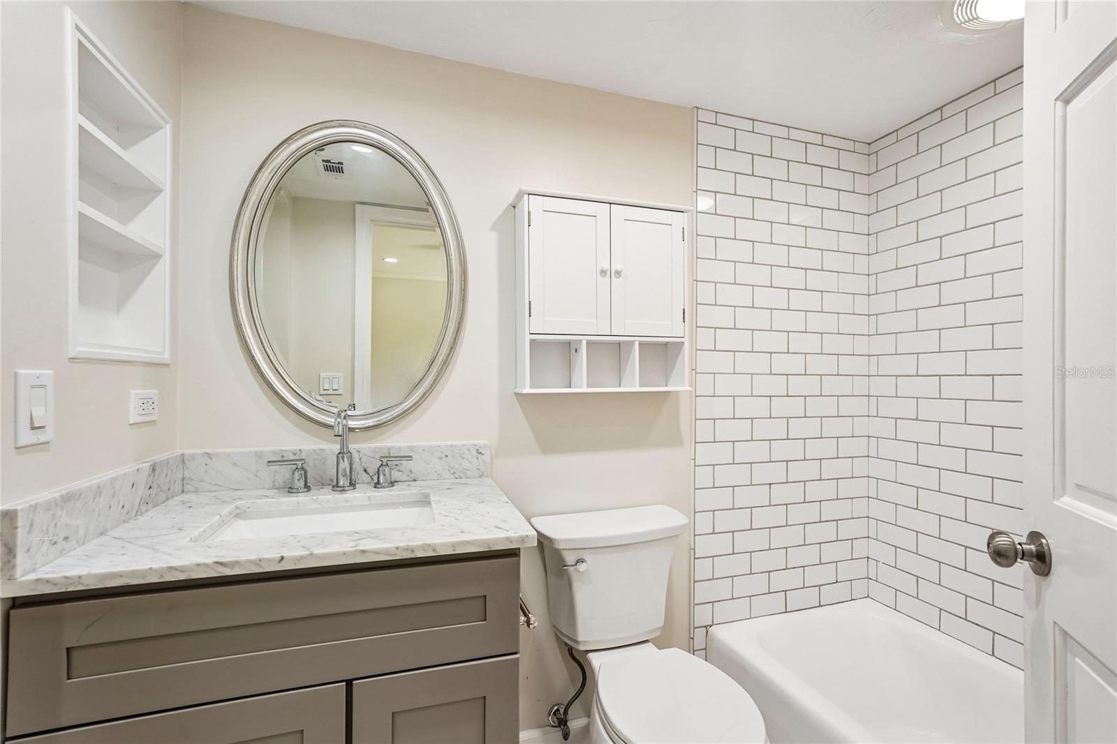 1675 LANDINGS LN — photo 37
