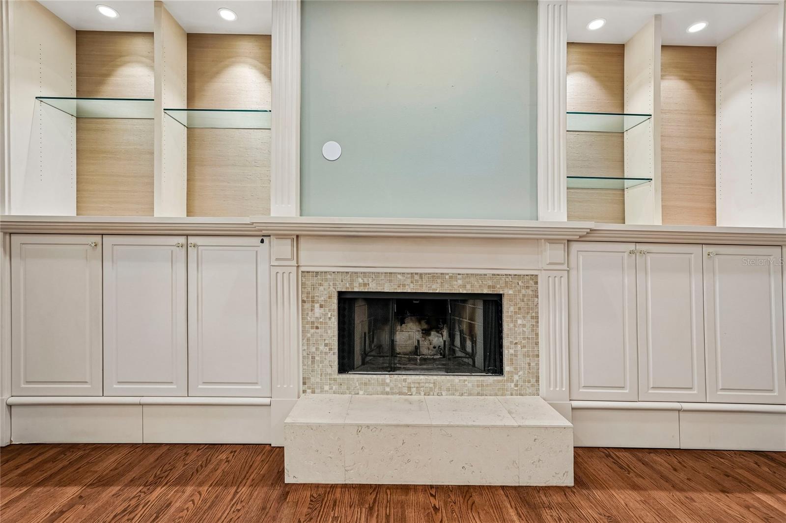 1675 LANDINGS LN — photo 56