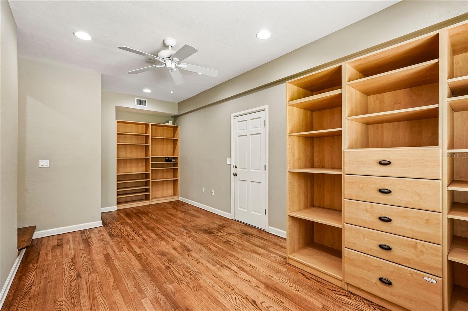 1675 LANDINGS LN — photo 12