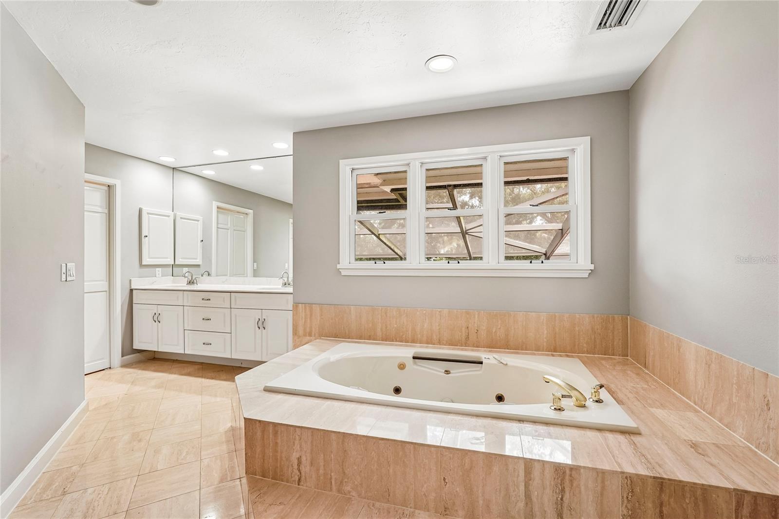1675 LANDINGS LN — photo 9