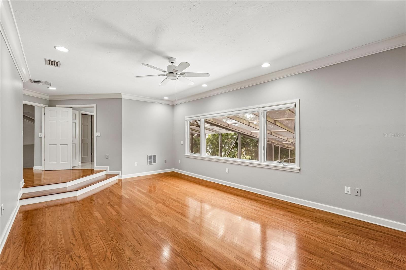 1675 LANDINGS LN — photo 36