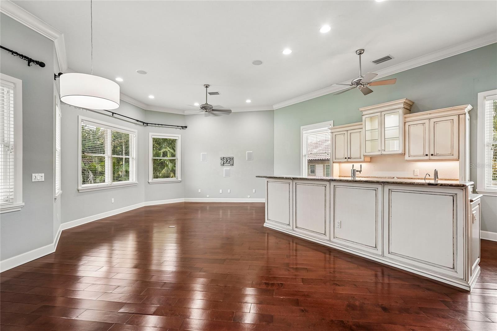 1675 LANDINGS LN — photo 45
