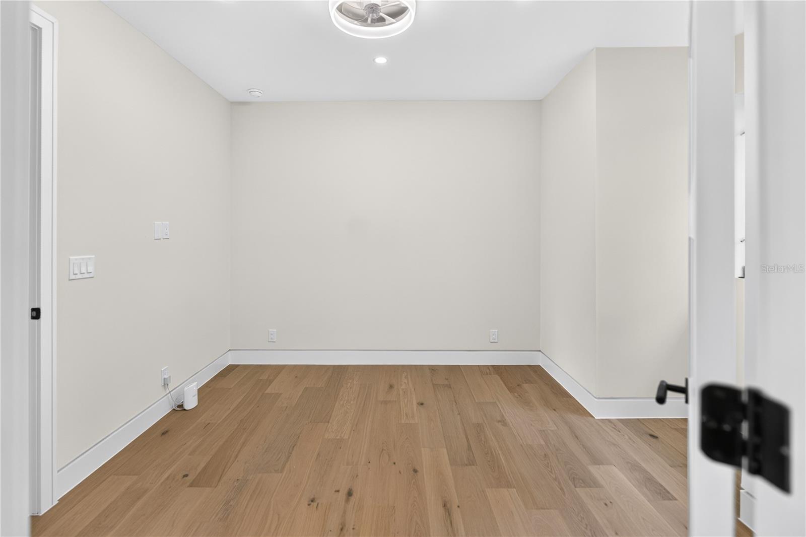 539 AVENIDA DEL NORTE — photo 28