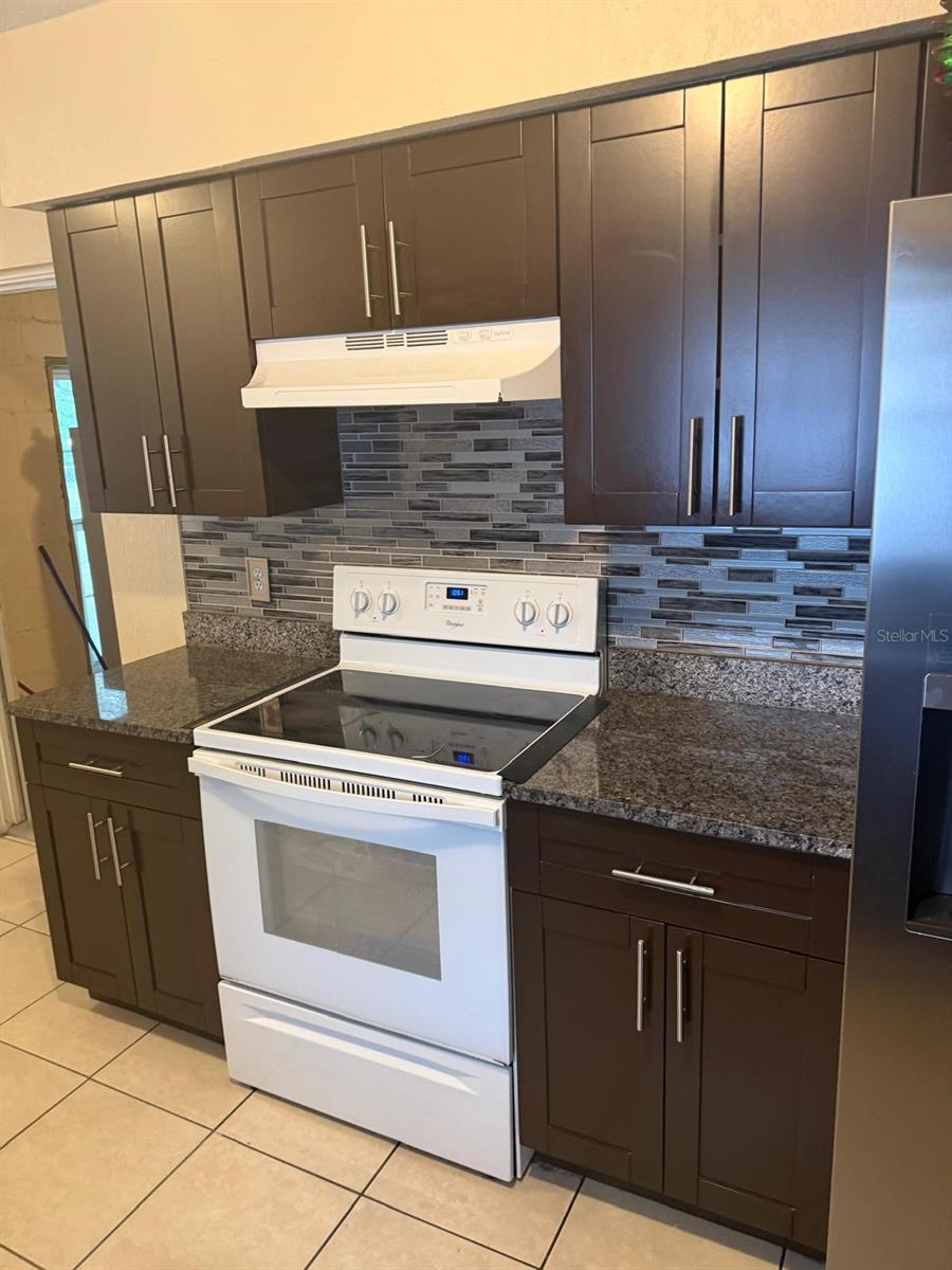 1827 HEATHER AVE — photo 11