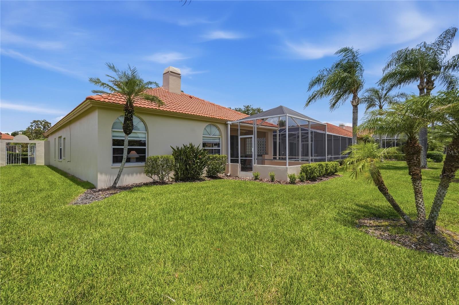 1063 DARTFORD DR — photo 33