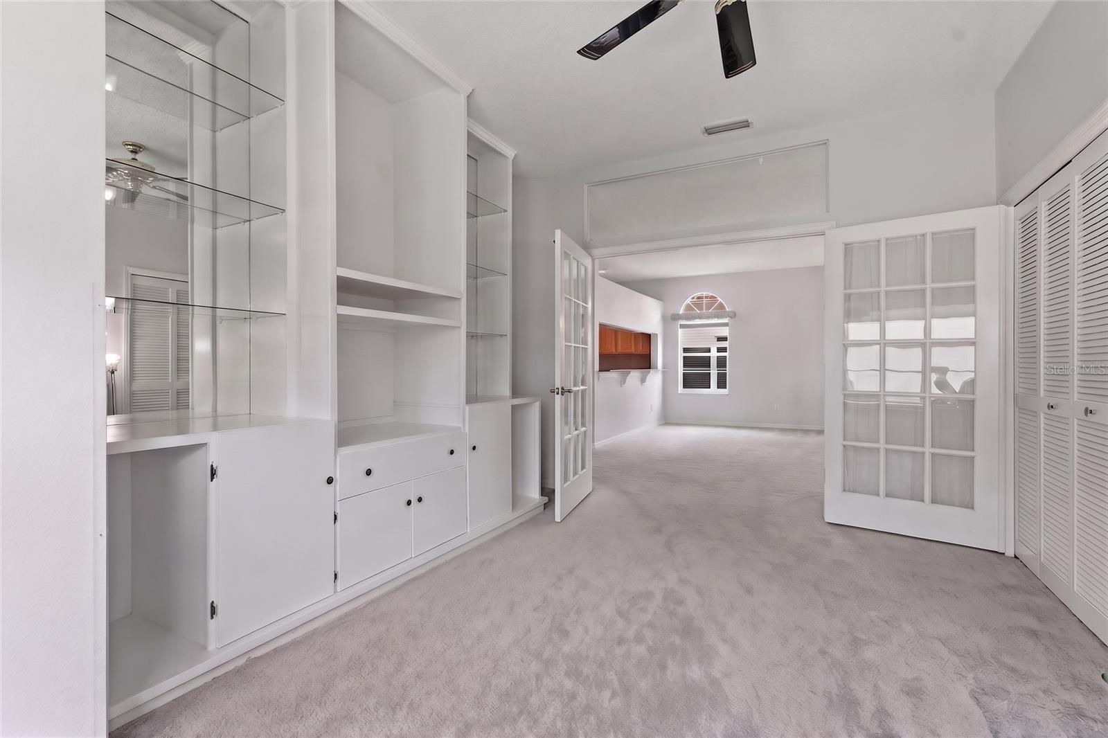 1063 DARTFORD DR — photo 27