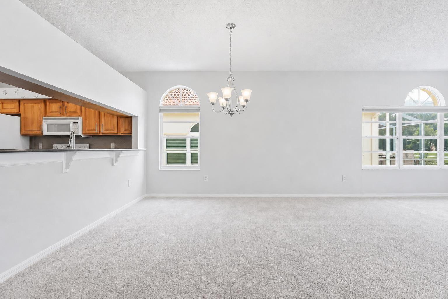 1063 DARTFORD DR — photo 13