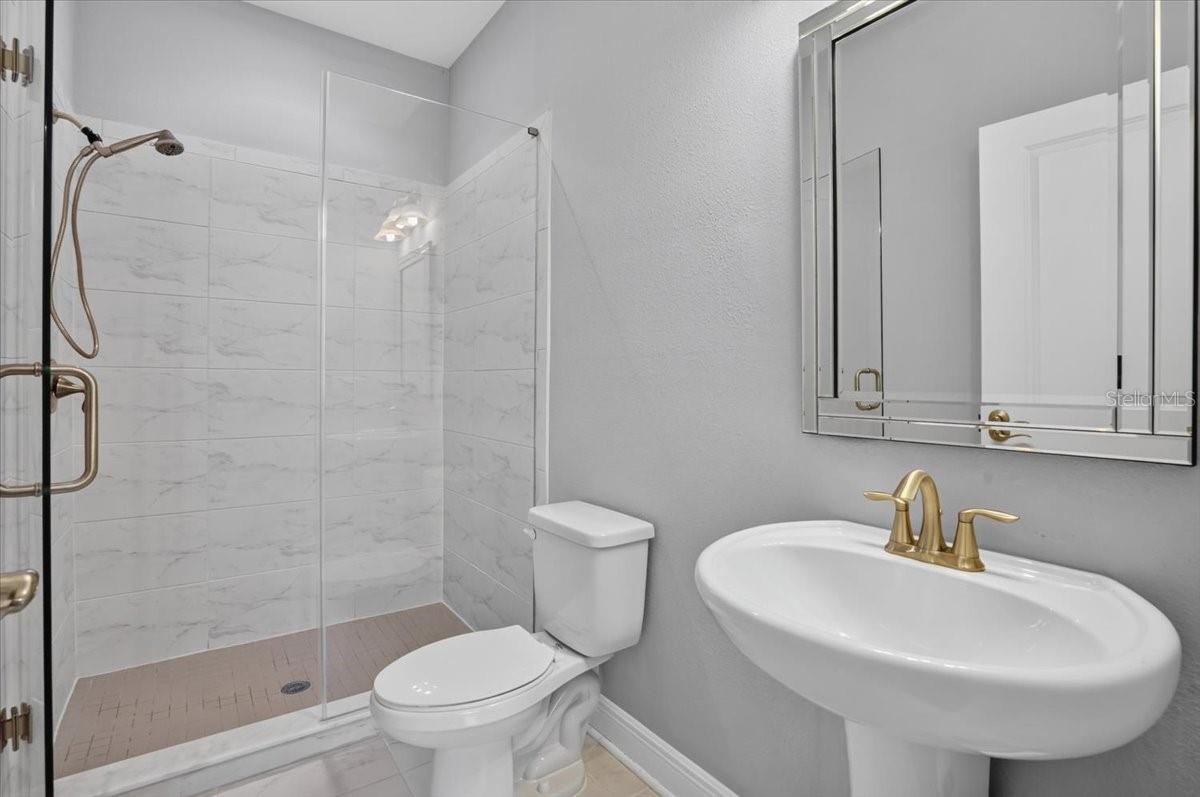 3615 W RENELLIE CIR — photo 32