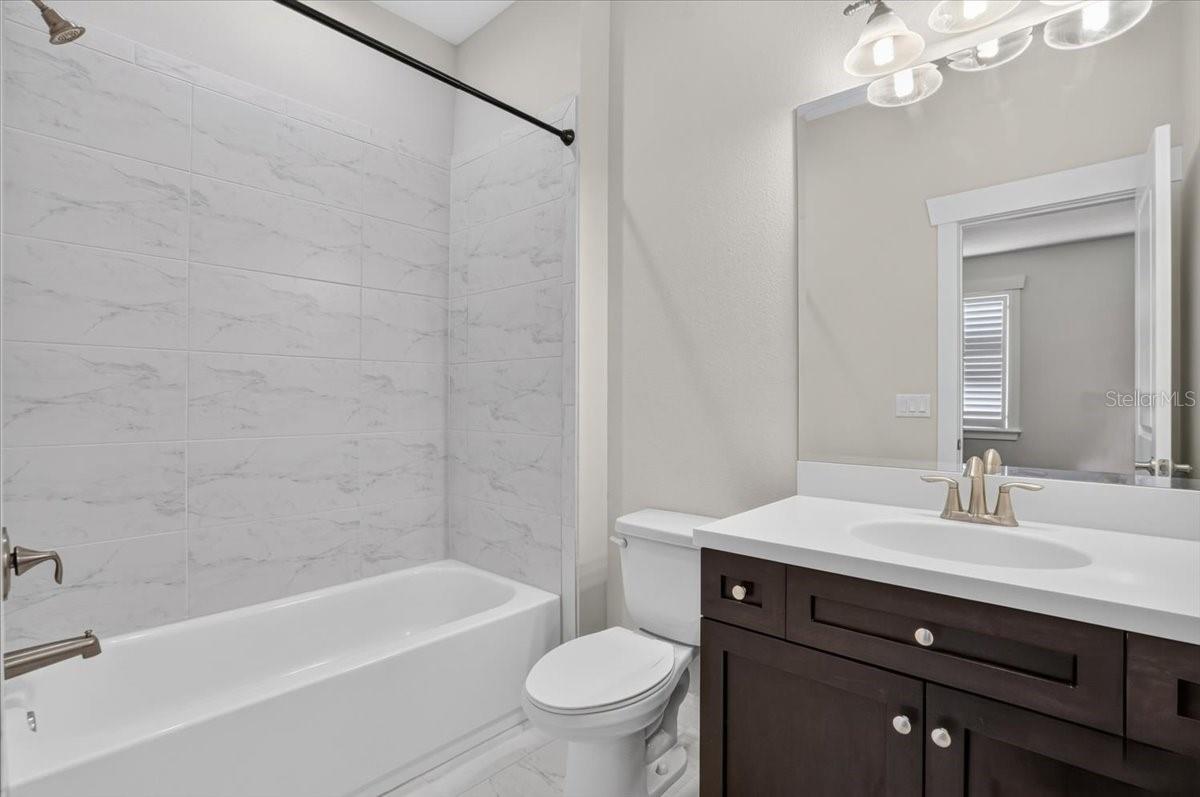 3615 W RENELLIE CIR — photo 36