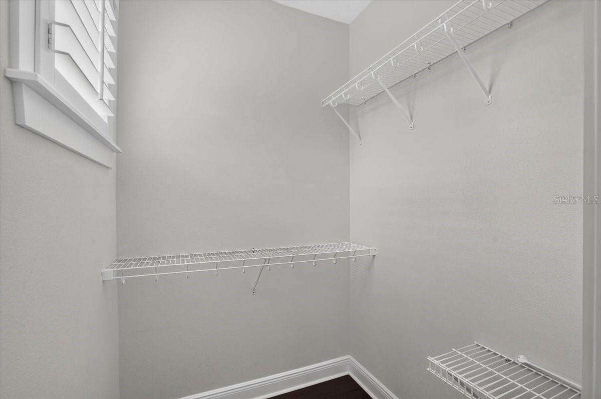 3615 W RENELLIE CIR — photo 39