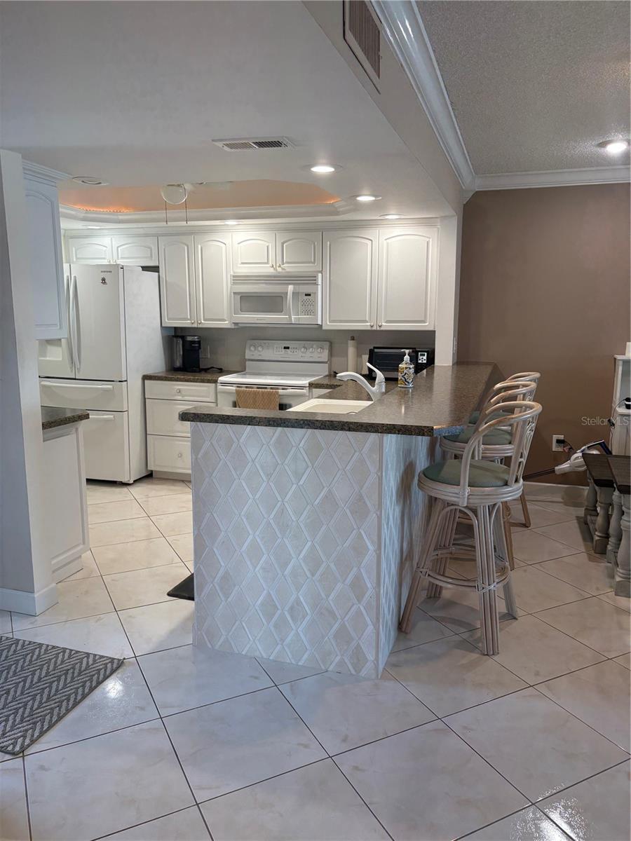 895 S GULFVIEW BLVD #303 — photo 8
