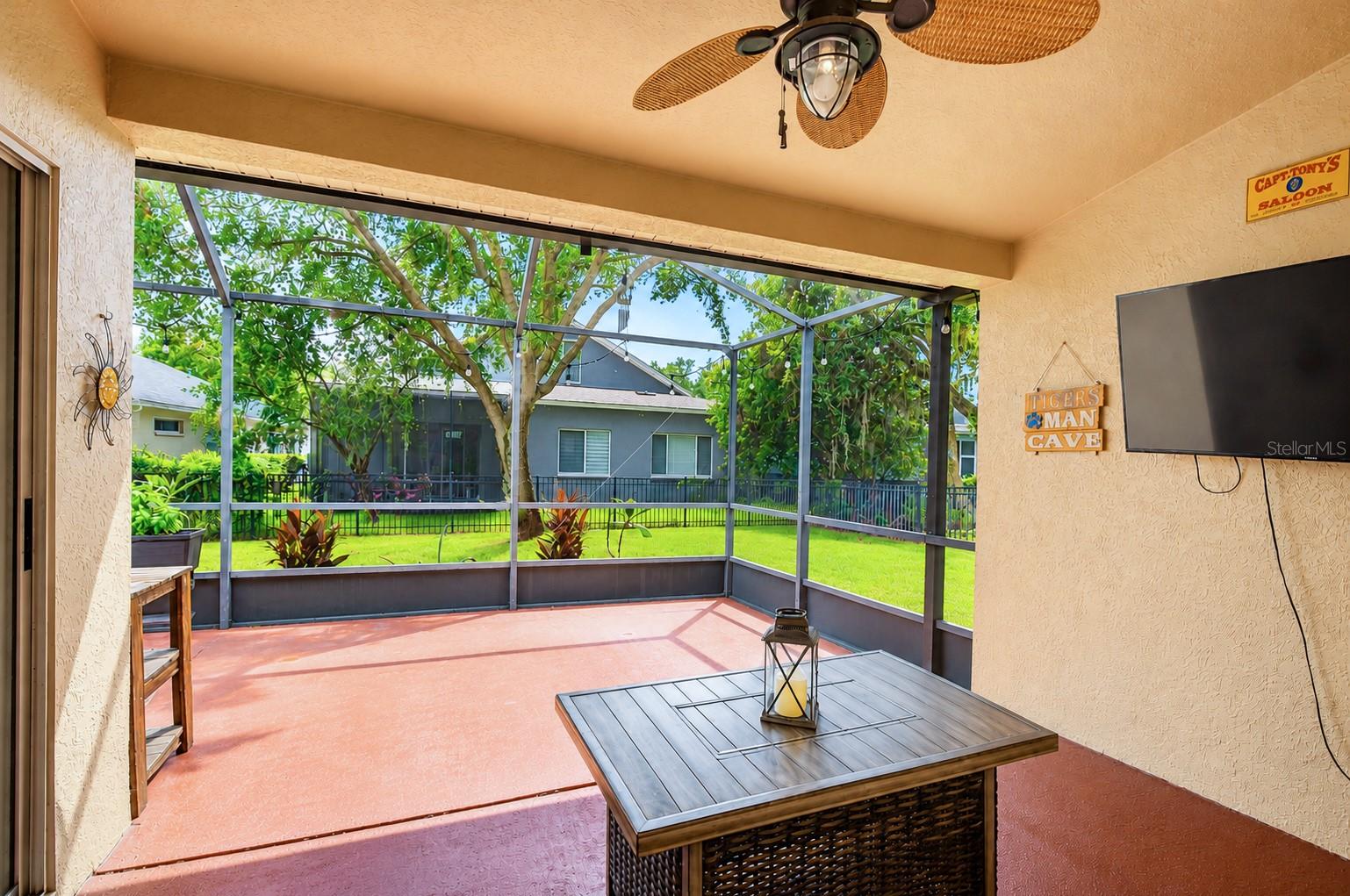 6209 GANNETDALE DR — photo 24