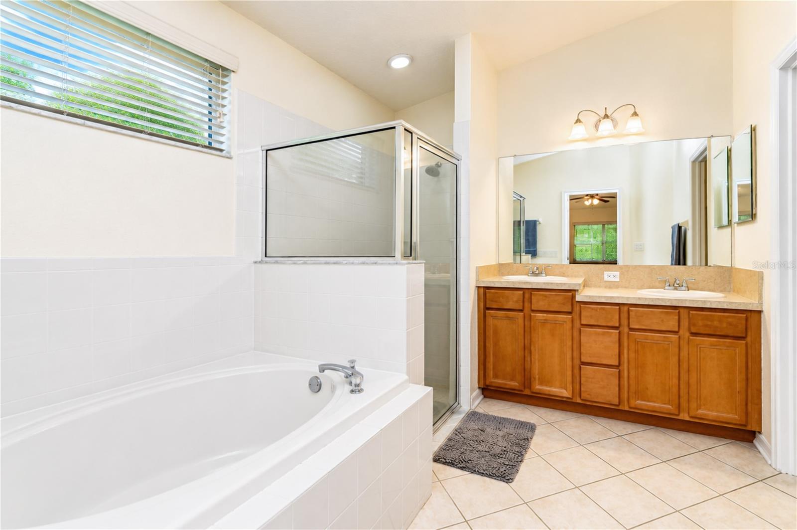 6209 GANNETDALE DR — photo 15