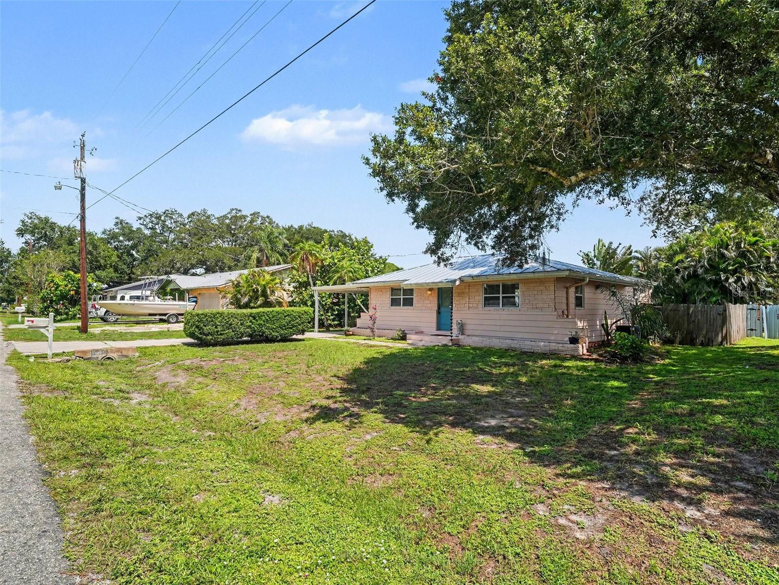 3035 HILLVIEW ST — photo 3