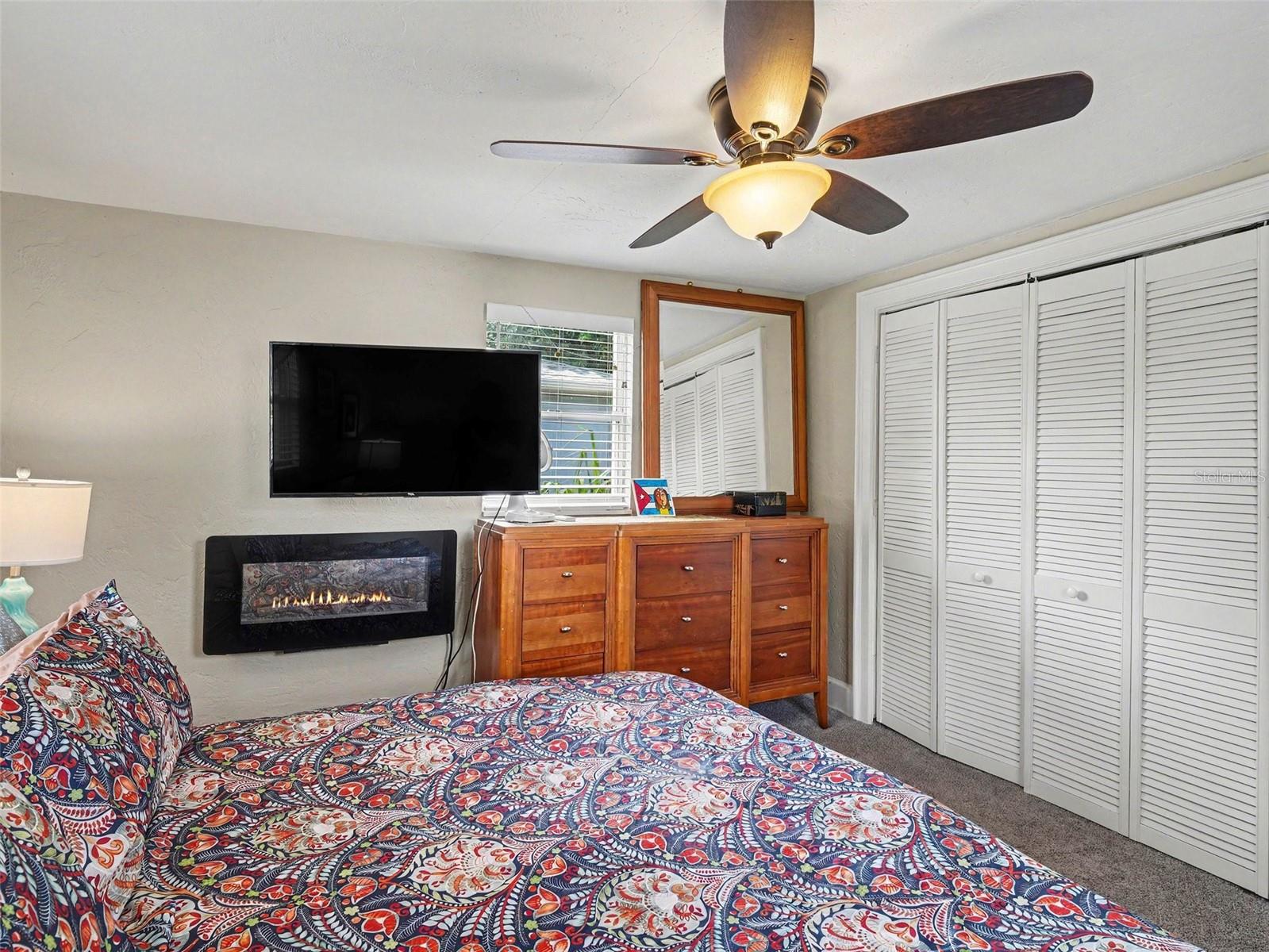 3035 HILLVIEW ST — photo 14