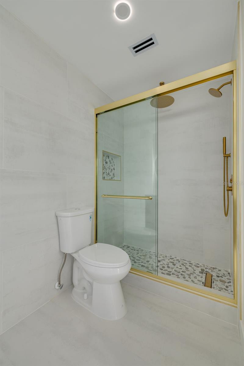 2065 ENVOY CT — photo 31