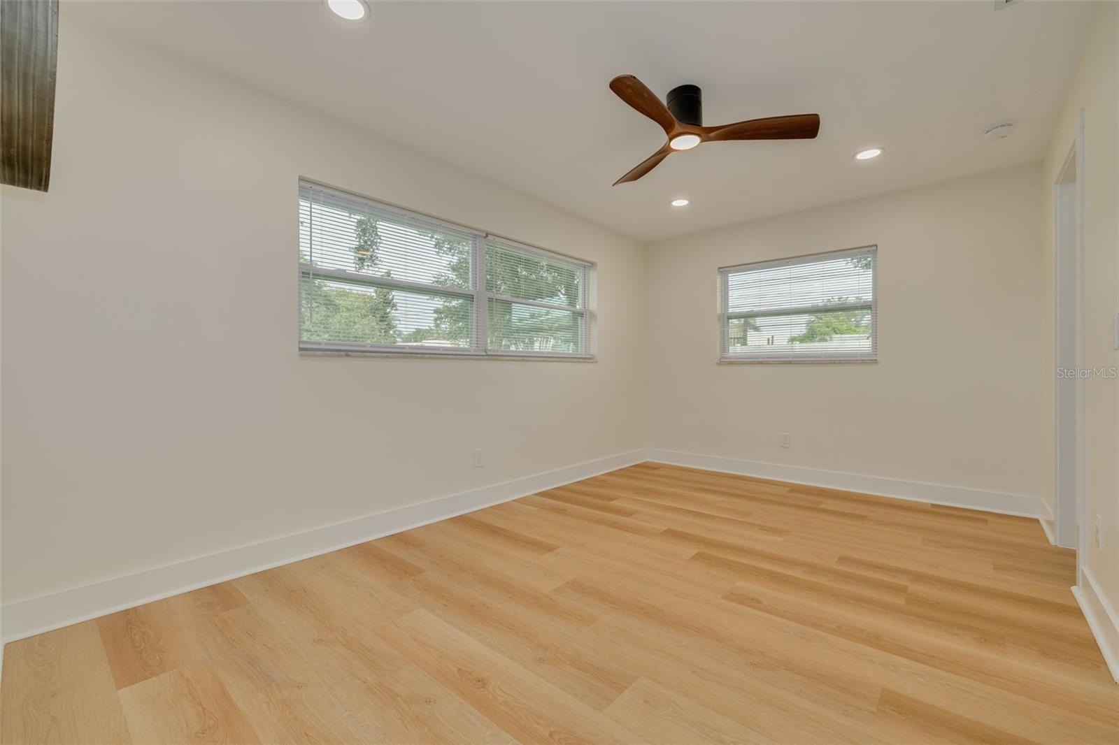 2065 ENVOY CT — photo 36