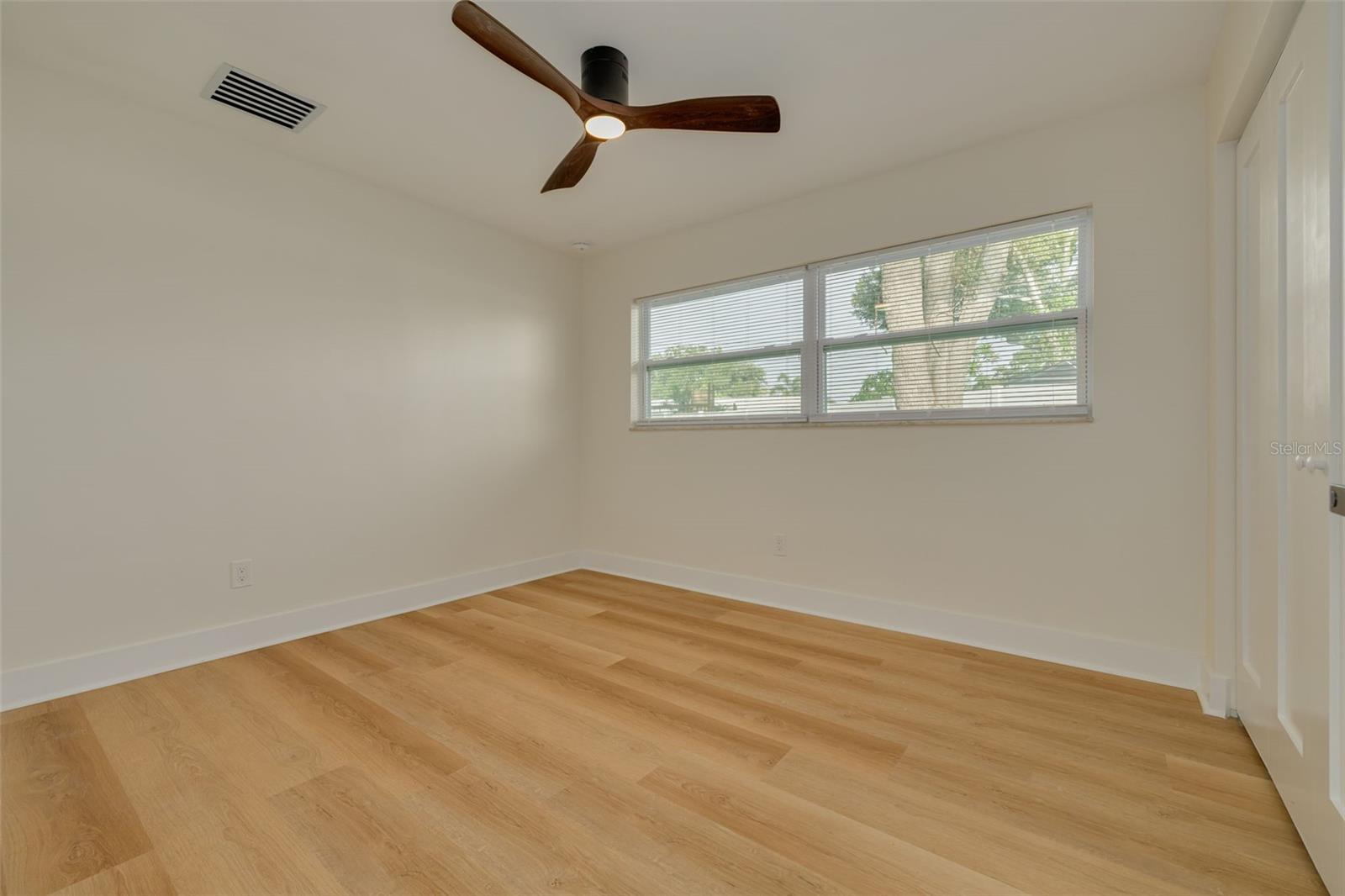 2065 ENVOY CT — photo 30