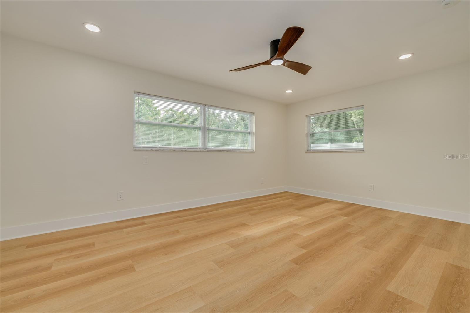 2065 ENVOY CT — photo 21