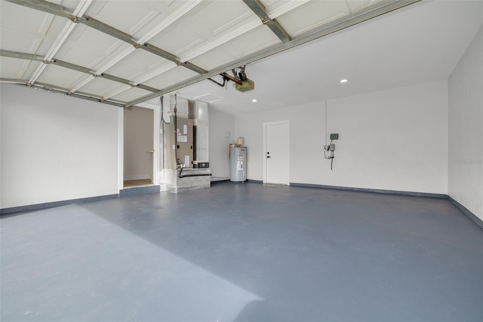 2065 ENVOY CT — photo 24