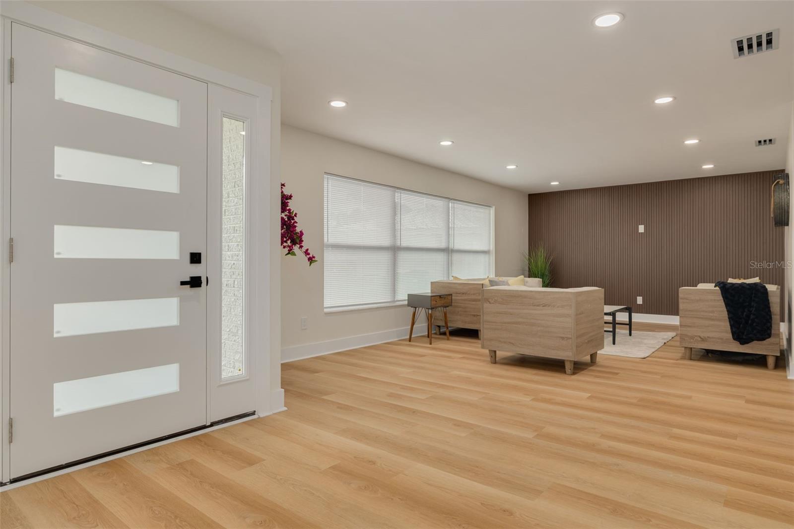 2065 ENVOY CT — photo 15