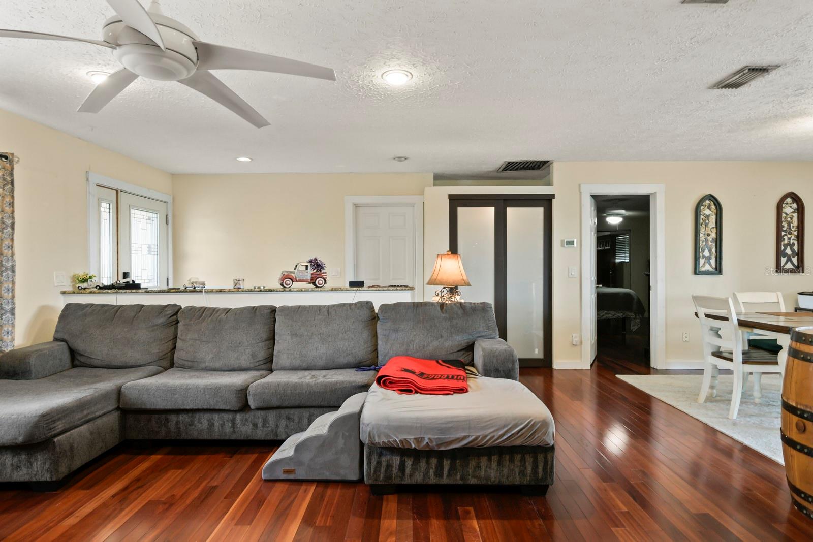 744 FLAMINGO DR — photo 23