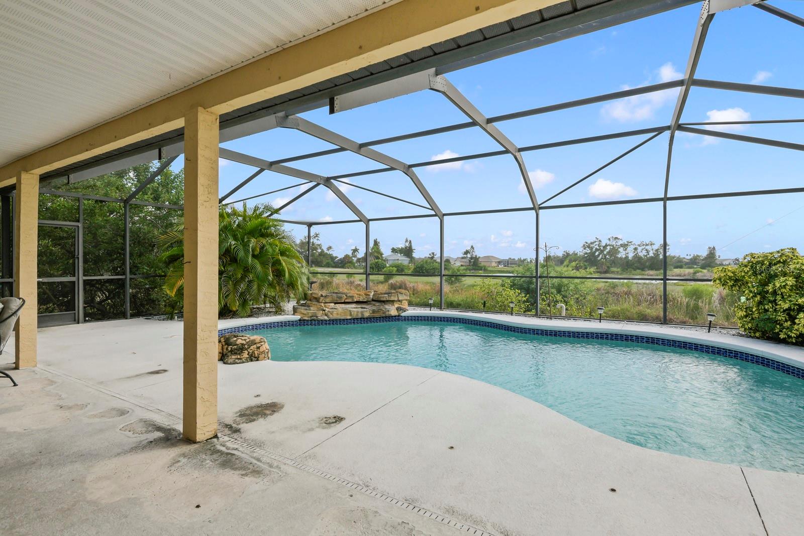 744 FLAMINGO DR — photo 7