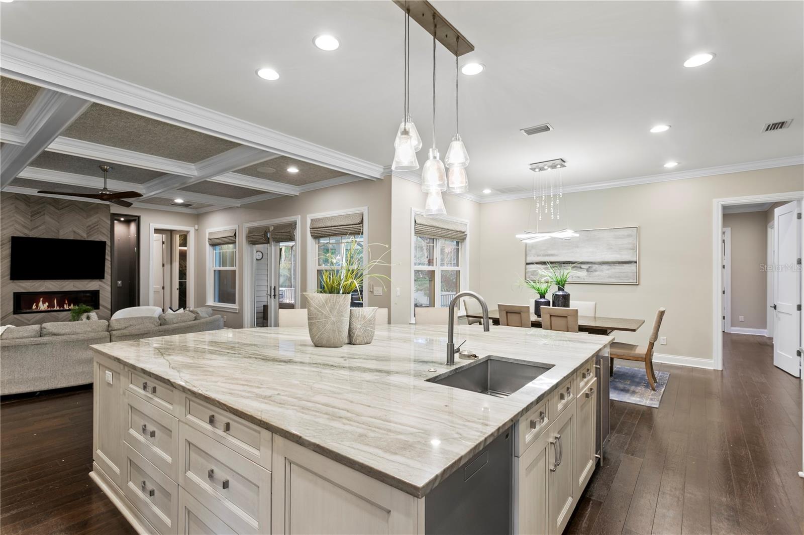 5016 W EVELYN DR — photo 15
