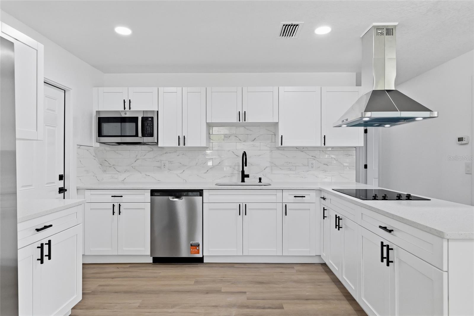 505 PAPAYA DR — photo 9