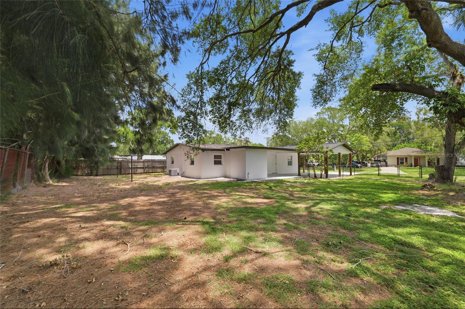 505 PAPAYA DR — photo 29