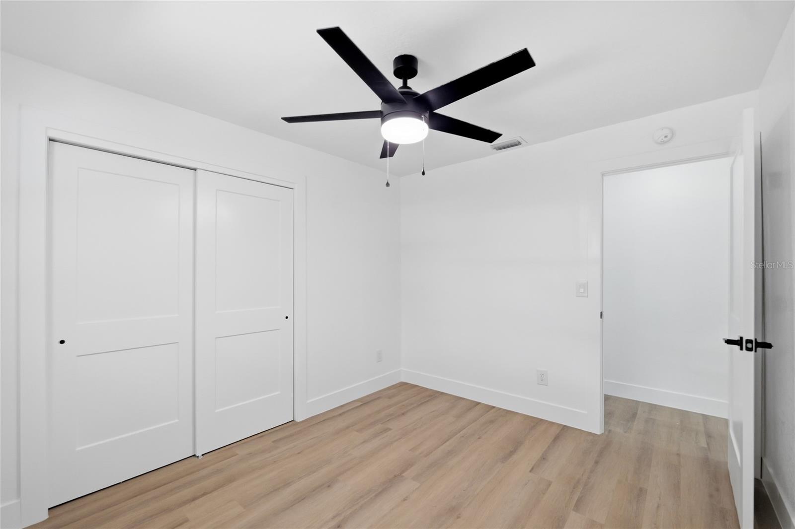 505 PAPAYA DR — photo 24