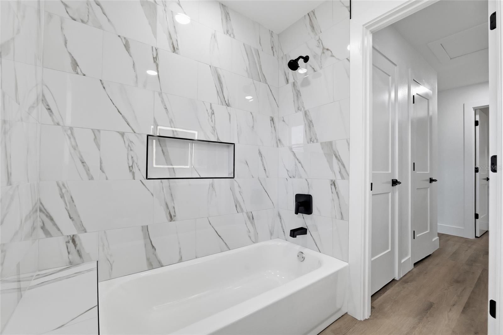 505 PAPAYA DR — photo 20