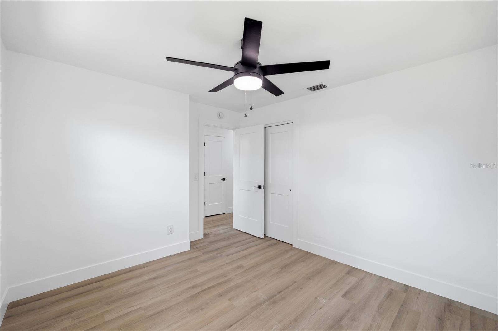 505 PAPAYA DR — photo 22