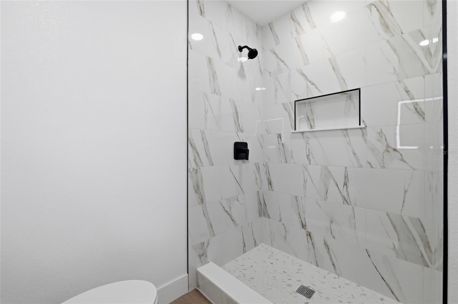 505 PAPAYA DR — photo 16